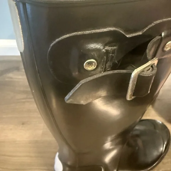 Hunter Classic Black Waterproof Boots - Picture 8 of 9